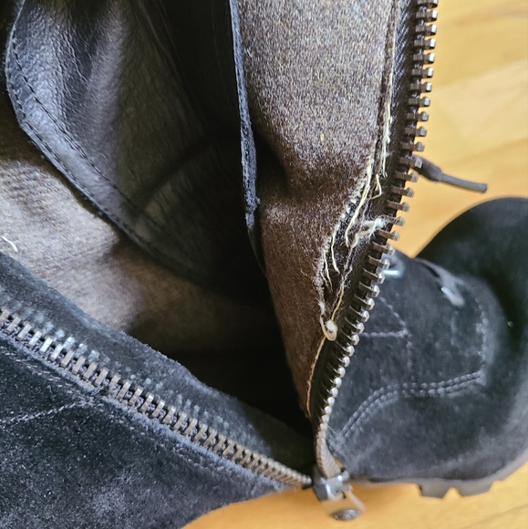 Suede booties on platform, lined. Sam Edelman size 7 1/2 - Picture 7 of 8